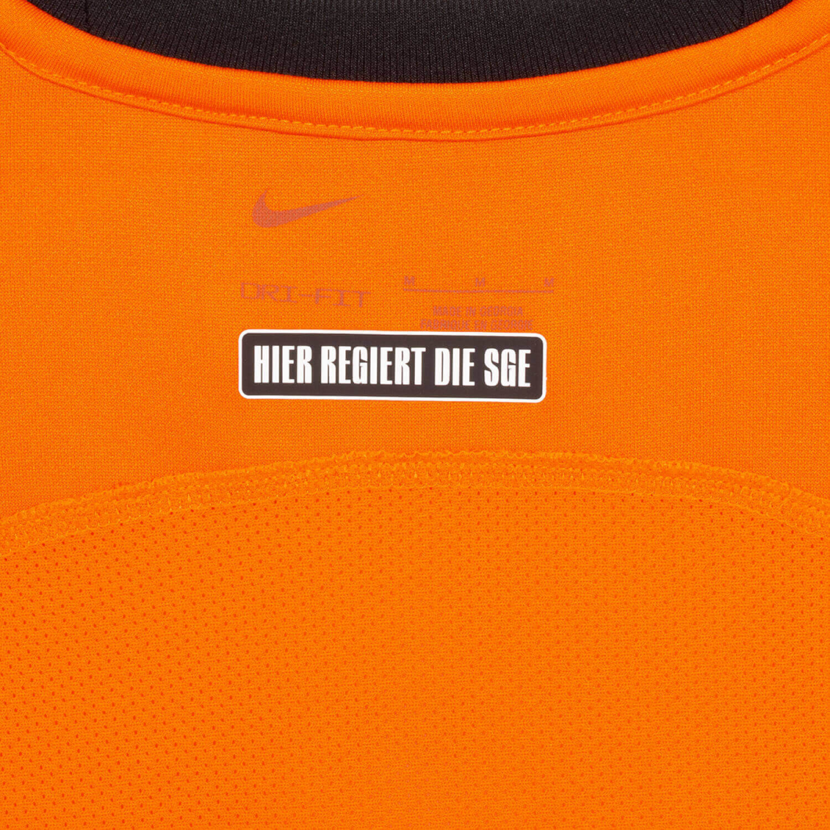Eintracht Frankfurt FC Shop – damen trikot ausweich 24 das ausweichtrikot der saison 202425 für damen – ekitikÉ für echte Fans
