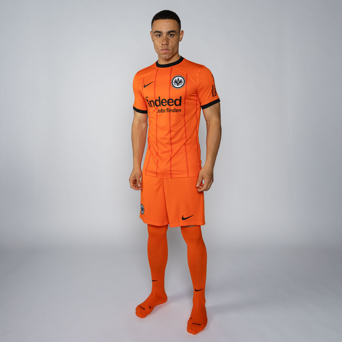 Eintracht Frankfurt FC Shop – trikot ausweich 24 das männer-ausweichtrikot für die saison 202425 – bautista für echte Fans