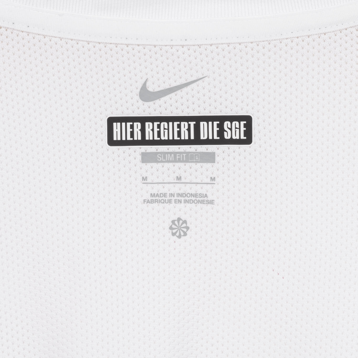 Eintracht Frankfurt FC Shop – trikot esport 24 das trikot der esports mannschaft 202425 with custom printing für echte Fans