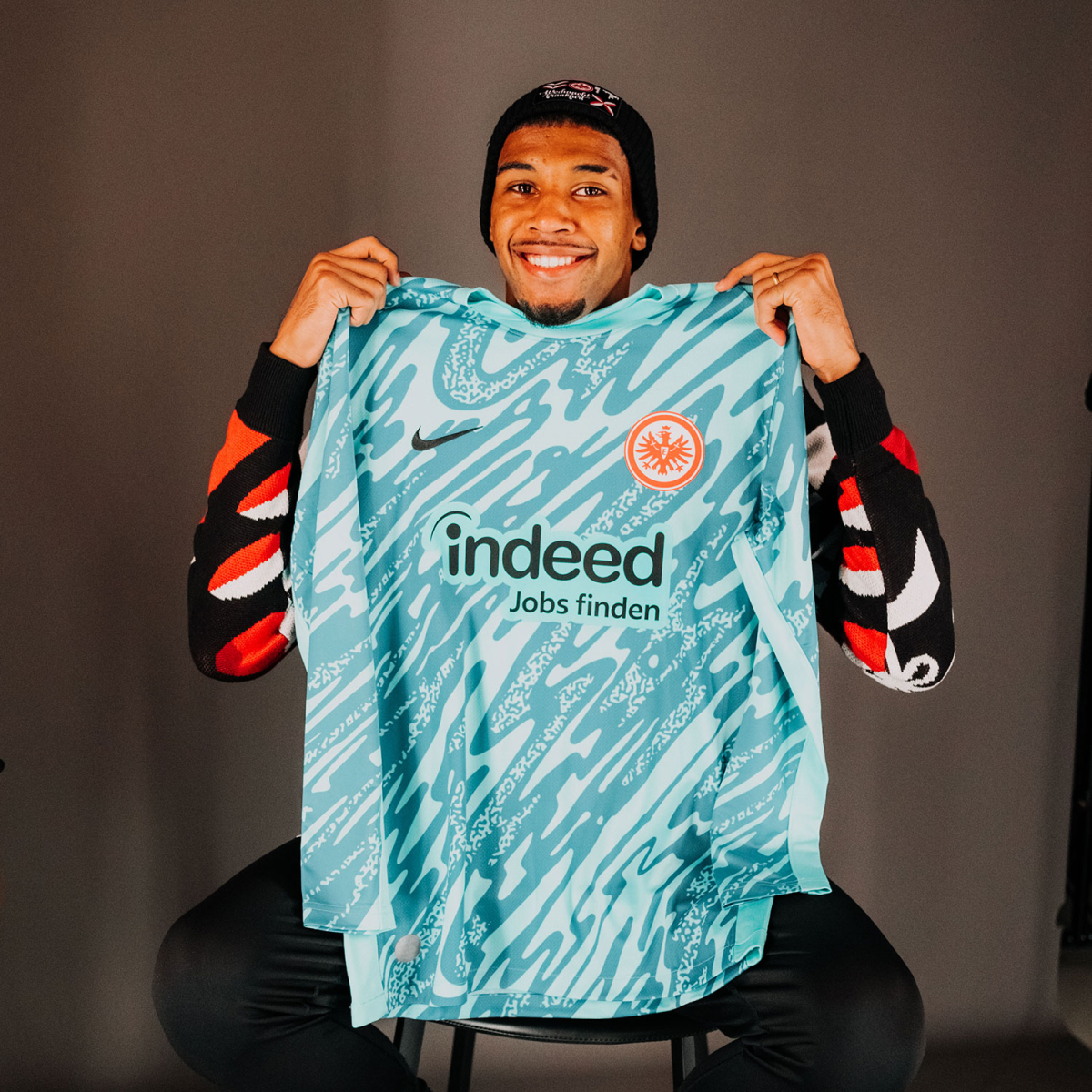 Eintracht Frankfurt FC Shop – trikot torwart 24 das torwarttrikot für die saison 202425 with custom printing für echte Fans