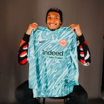 Eintracht Frankfurt FC Shop – trikot torwart 24 das torwarttrikot für die saison 202425 with custom printing für echte Fans